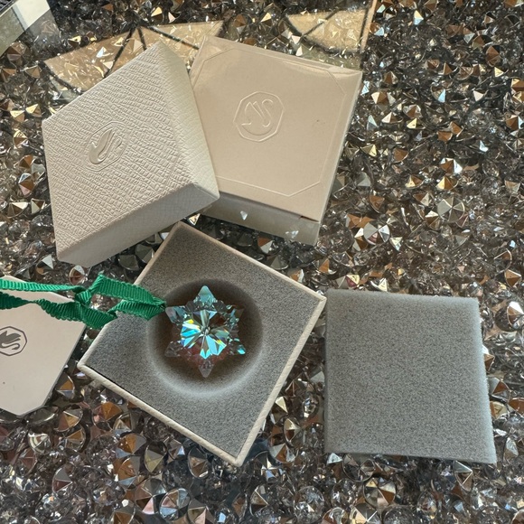 SWAROVSKI Crystal Annual Christmas Star Ornament 2023, New In Box With Tags - Picture 4 of 8